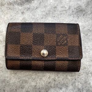 Louis Vuitton Damier Ebene 6 Key Holder